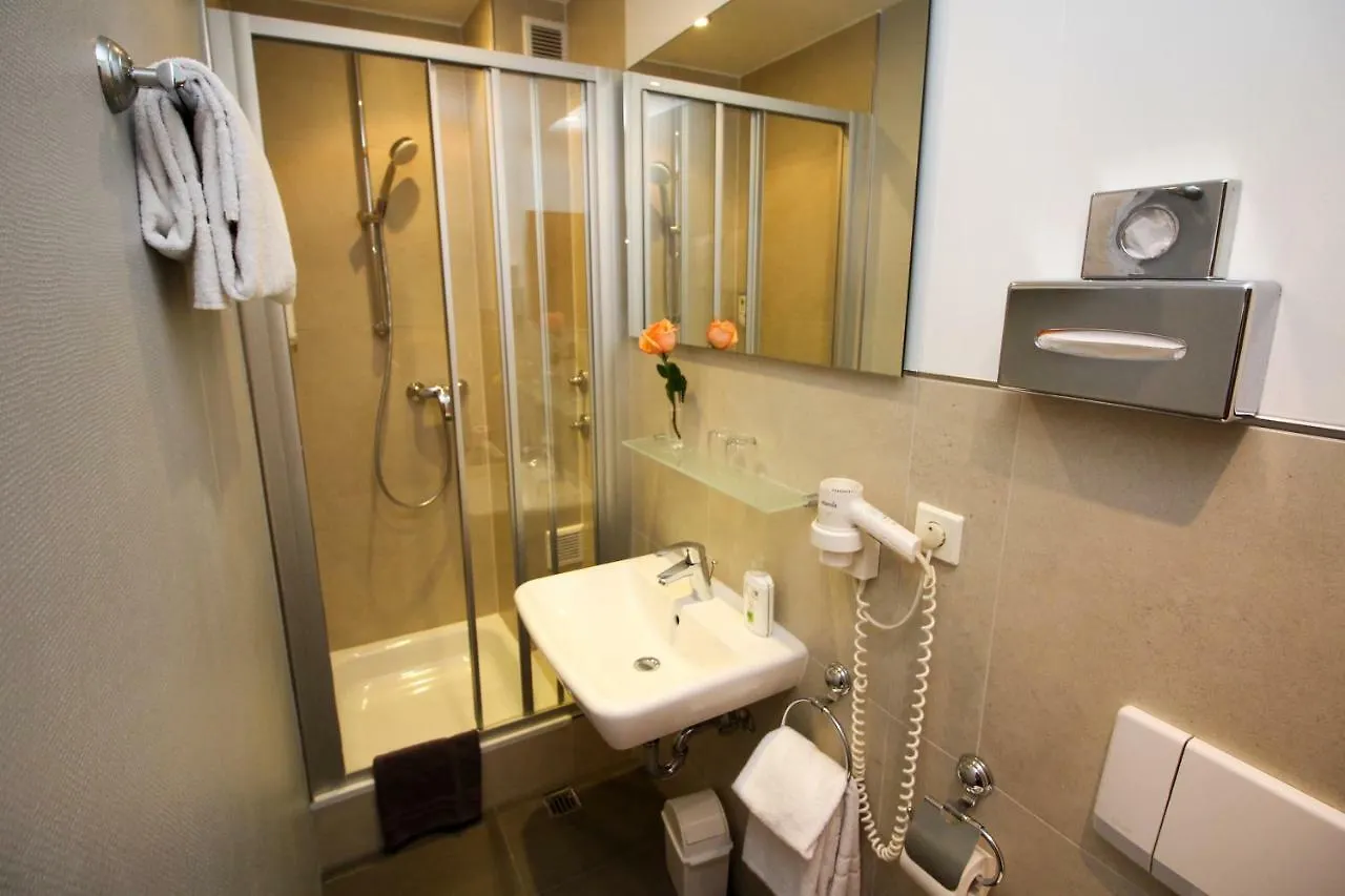 Hotel Heigl Munich